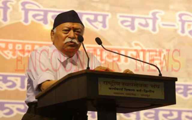 RSS Chief Mohan Bhagwat के बयान से राजनीति गलियारों में मची खलबली
