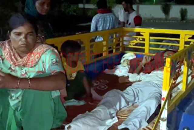 Punjab: Ambulance ना मिलने पर परिवार जुगाड़ू वाहन पर मरीज को ले जाने को मजबूर
