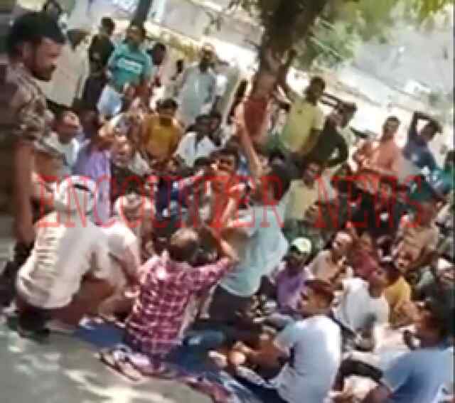 Punjab: नगर निगम के खिलाफ रेहड़ी-फड़ी वालों ने लगाया धरना, लगाए गंभीर आरोप