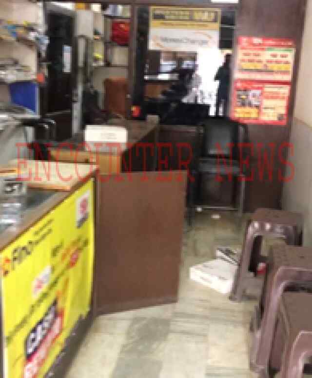 Jalandhar: 2 दुकानों के ताले तोड़कर नगदी और सामान लेकर चोर फरार, देखें Live