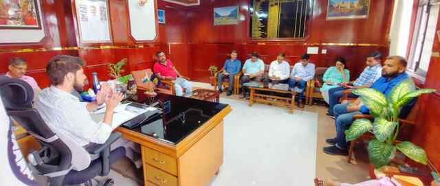 मॉनसून संबंधी तैयारियों को लेकर एसडीएम ने ली समीक्षा बैठक
