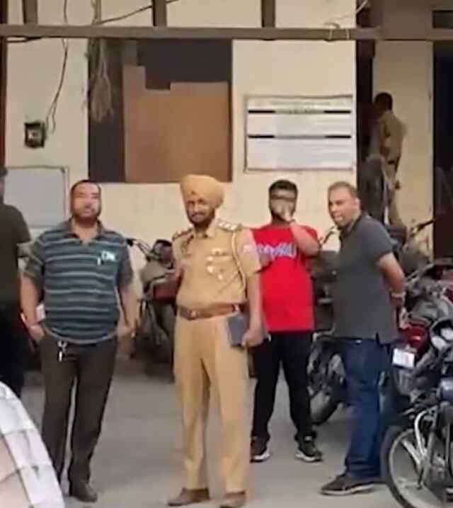 Ludhiana: 19 वर्षीय युवक से बदमाशों ने छीनी कार, देखें Video