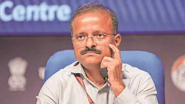 पेपर लीक मामले में NTA के DG सुबोध कुमार को हटाया गया, ये IAS होंगे नए DG