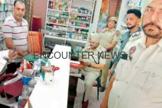 Jalandhar: मेडिकल स्टोरों पर पुलिस की Raid , अवैध दवाएं जब्त