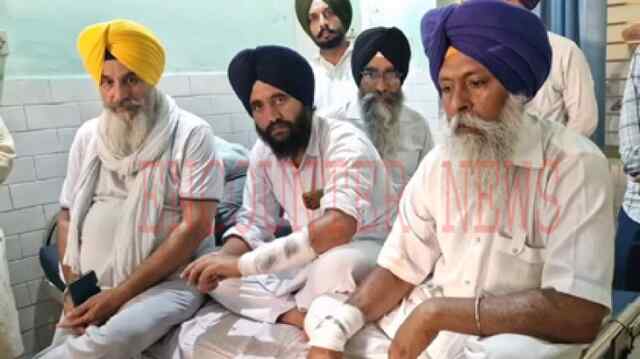 Punjab: जमीनी विवाद को लेकर डेरा प्रबंधकों और SGPC में हुई खूनी झड़प