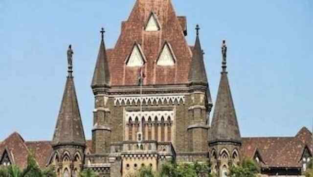 Students को बड़ा झटकाः College में इस चीज़ पर लगी रोक, ड्रेस कोड लागू