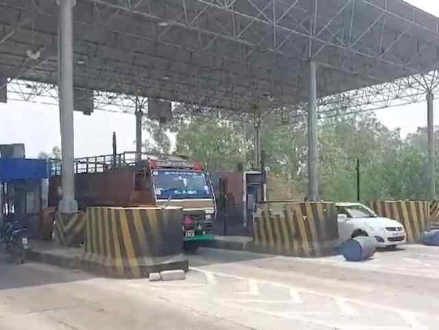 Punjab: सबसे महंगे Toll Plaza पर किसानों का धरना 11 वें दिन भी जारी, देखें Video