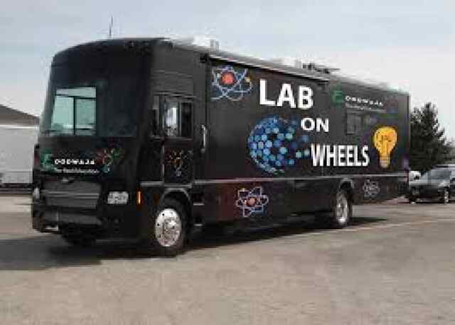“Labs on Wheels” की शुरुआत, विद्यार्थियों के ज्ञान में होगा बढ़ावा