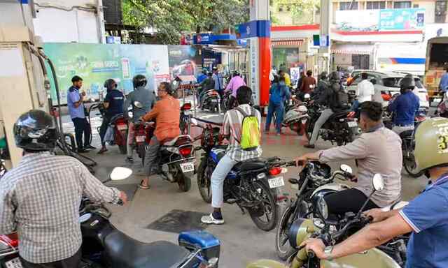 मंहगाई की मारः 5 रुपये प्रति लीटर तक बढ़ेंगे Petrol-Diesel के दाम