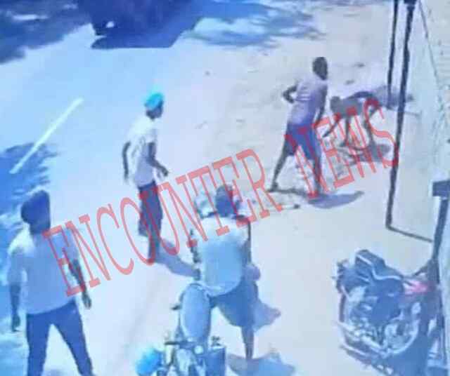 Punjab: दुकानदार के साथ बर्फी को लेकर हुआ झगड़ा, चली ईंटे, 3 घायल