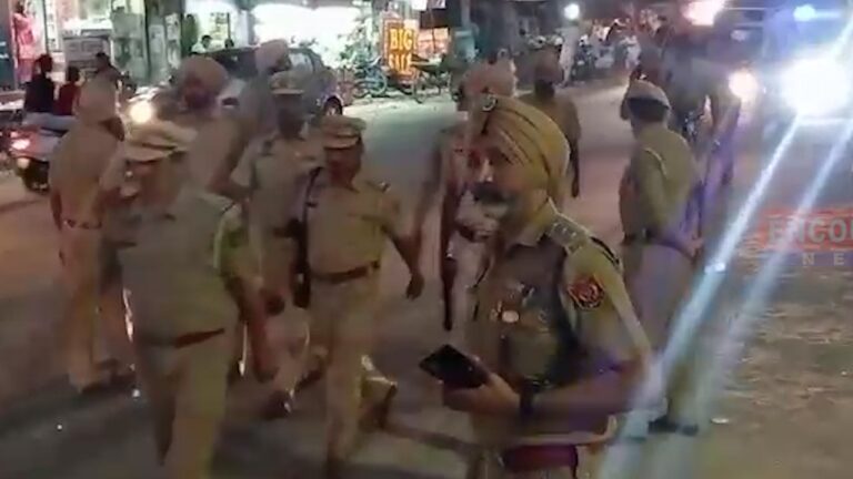 Jalandhar News: शाहकोट पुलिस ने पंचायत चुनाव के मद्देनजर निकाला Flag March, देखे वीडियो