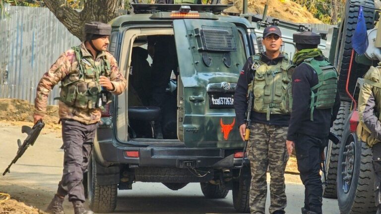 जम्मू कश्मीर के किश्तवाड़ में Encounter, मुठभेड़ में एक जवान शहीद, 3 घायल