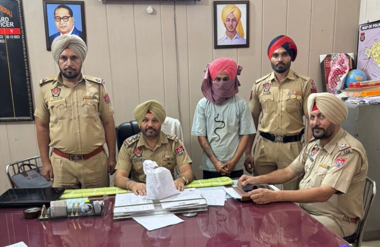 Jalandhar News : स्कूटर पर घूम रहा नशा तस्कर चढ़ा पुलिस के हत्थे, 480 ग्राम अफीम बरामद