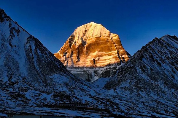 कल से शुरु हुई कैलाश मानसरोवर की यात्रा शुरू, इस साल 500 श्रद्धालु नवाएंगे शीश