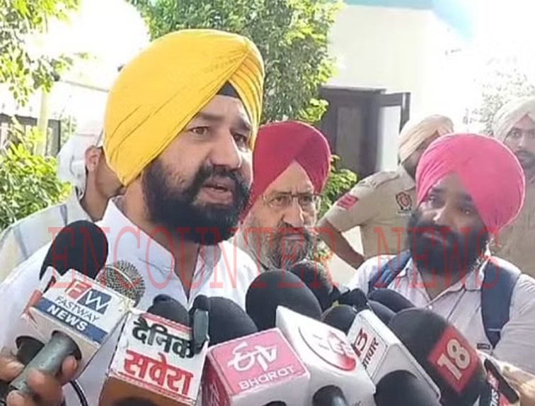 Punjab News: आप MLA ने शिअद नेता वल्टोहा की Kangana Ranaut से की तुलना