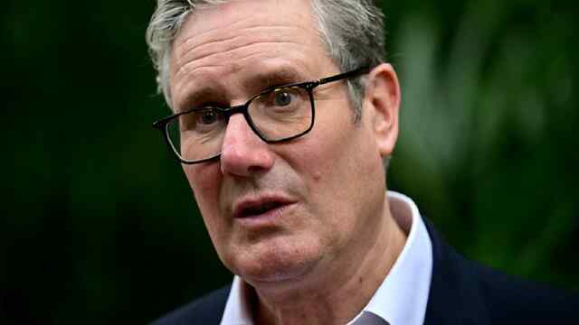 Britain के PM Keir Starmer ने अपने पद से दिया इस्तीफा, जानें मुख्य वजह