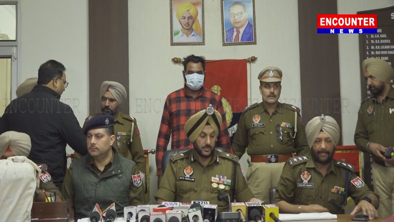 Punjab News: Civil Surgeon के ड्राइवर से 5 किलो हेरोइन बरामद, तस्कर गिरफ्तार, देखें वीडियो