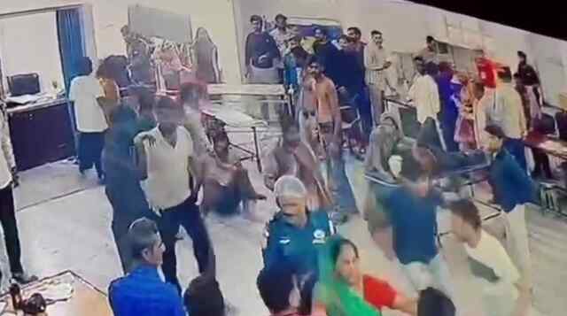 Kota Medical College बना जंग का मैदान, खूब चले हॉकी-डंडे… मचा हंगामा