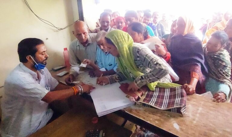 धन्यवाद सरकार…बढ़िया बीज मिल रहा घरद्वार’