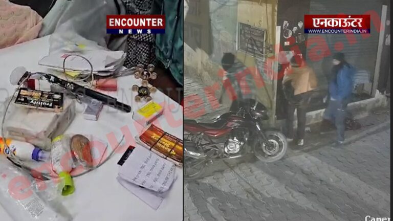 Punjab News: पुलिस चौकी के कुछ दूरी पर स्थित 4 दुकानों को 3 चोरों ने बनाया निशाना, देखें CCTV