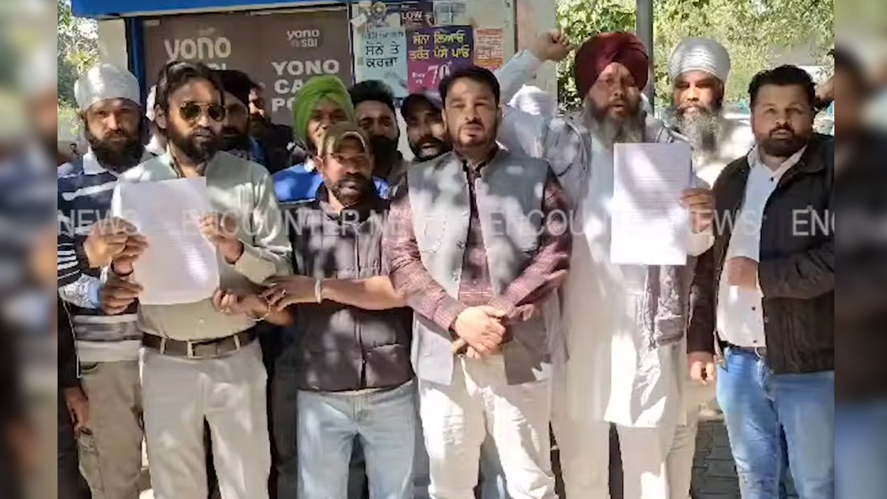 Punjab News: Legal Mining को लेकर हुआ विवाद, टिप्पर रोककर किया प्रदर्शन, देखें वीडियो