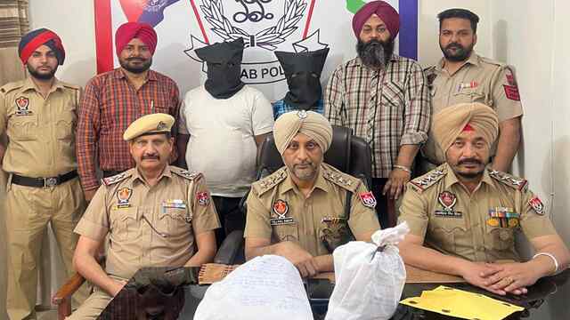 Punjab News: 1 किलो अफीम सहित दो तस्कर गिरफ्तार, जांच में जुटी पुलिस टीम