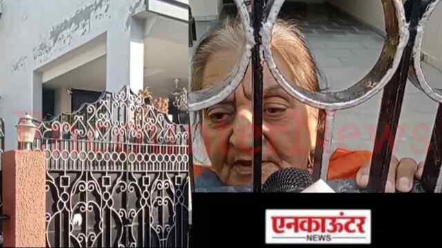 Jalandhar News: नगर निगम कर्मी ने घर पर बुजुर्ग माता को लगाया ताला, बेटे पर लगाए आरोप, देखें Live