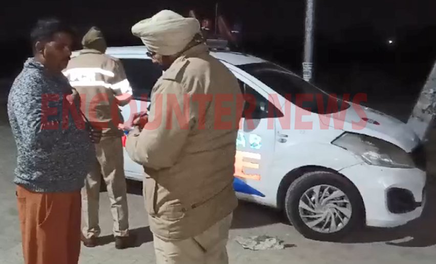 Jalandhar News: नहीं रुक रही लूट की वारदातें, एक्टिवा और फोन छीनकर लुटेरे फरार, देखें वीडियो Jalandhar News: नहीं रुक रही लूट की वारदातें, एक्टिवा और फोन छीनकर लुटेरे फरार, देखें वीडियो