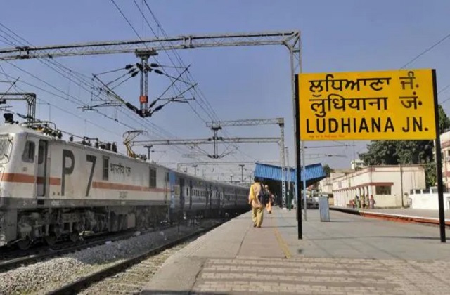 Punjab : Railway Station से 7 माह की बच्ची गायब, मचा हड़कंप