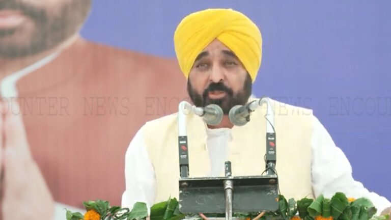 Punjab News: पहले Sub-Division Complex का CM Mann ने किया उद्घाटन, विपक्ष पार्टियों पर कसे तंज, देखें वीडियो