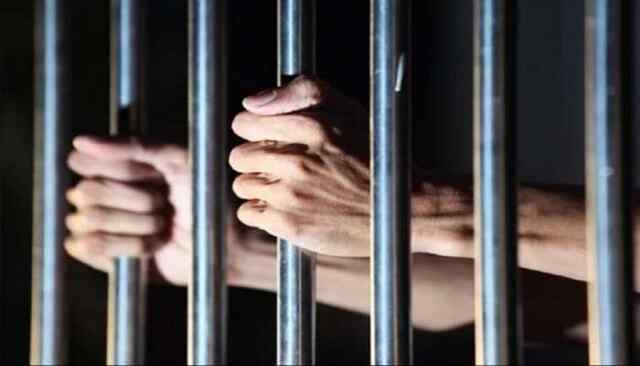 Mumbai News: अवैध हथियार रखने के आरोप में 3 गिरफ्तार, बरामद हुई ये चीजें