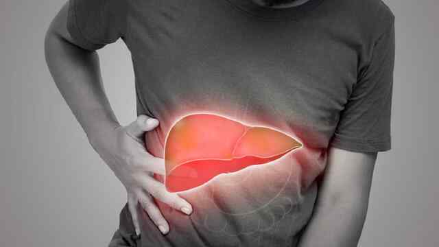 World Hepatitis Day 2025: ये 5 लक्षण देते हैं संकेत सड़ गया लिवर, भूलकर भी न करें Ignore