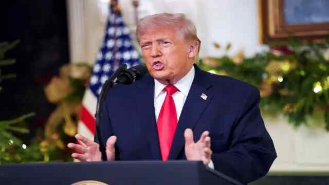 Greenland को लेकर Donald Trump ने Denmark पर बढ़ाई सख्ती, सरेआम दे डाली धमकी