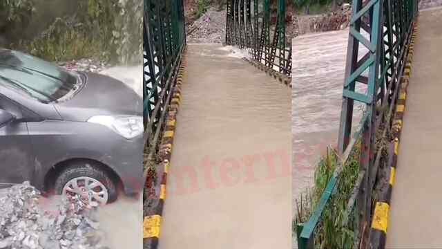 बारिश का कहरः कहीं पुल के ऊपर से बह रही नदी, तो कहीं मलबे में दबे वाहन, देखें वीडियो