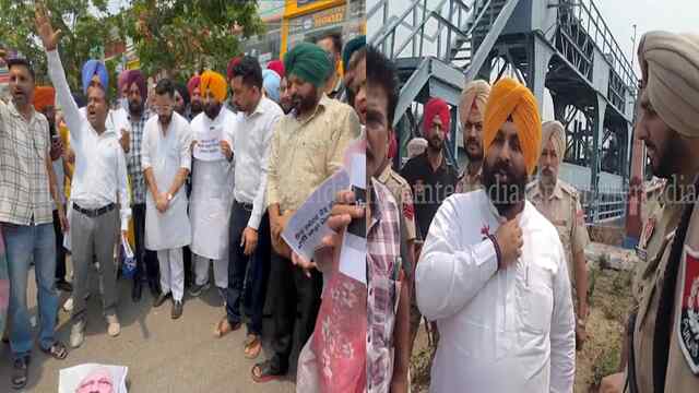 Punjab News: पानी को लेकर गरमाया मुद्दा, धरने पर बैठे शिक्षा मंत्री हरजोत बैंस, देखें वीडियो