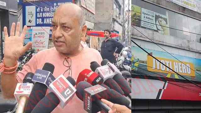 Punjab News: Jyoti Hero Showroom के बाहर High Voltage ड्रामा, देखें वीडियो