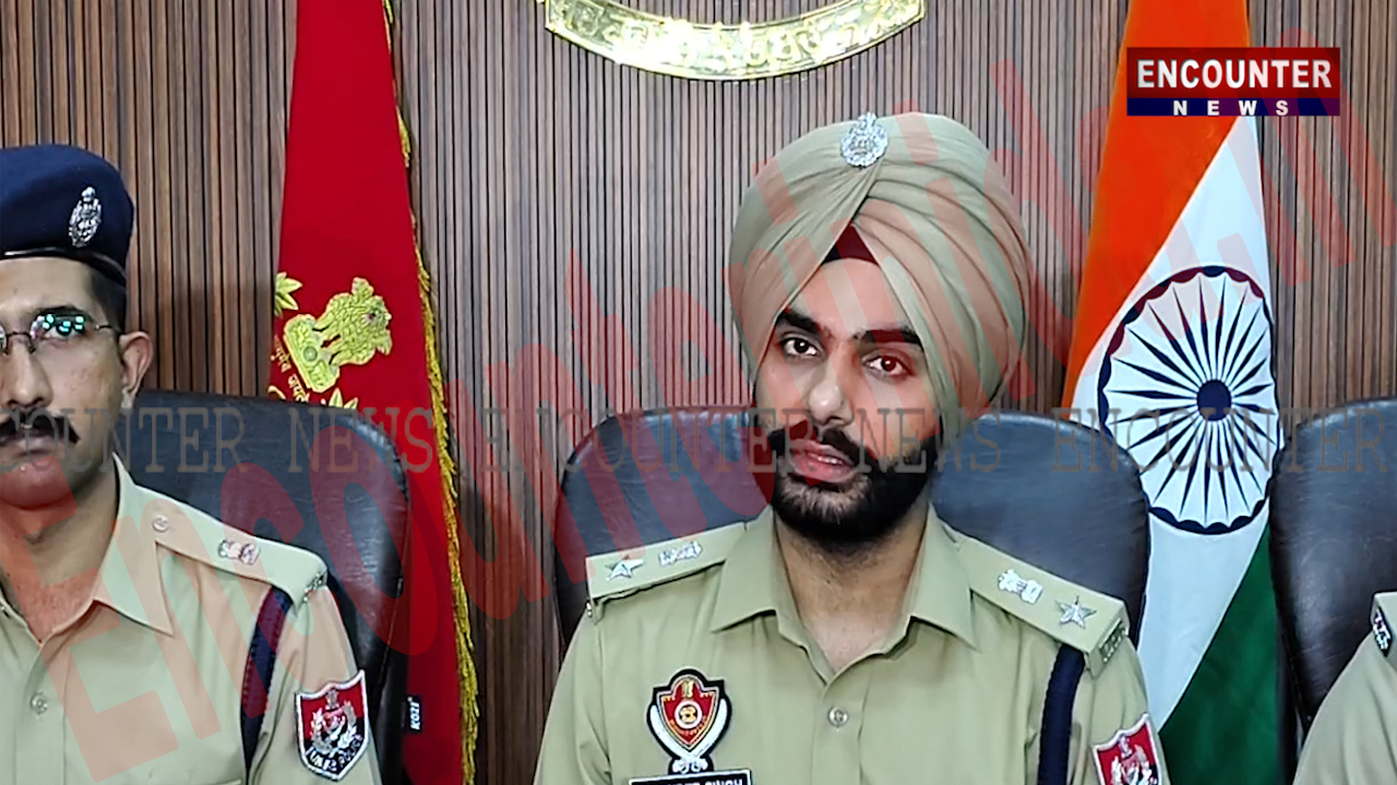 Punjab News: हैंड ग्रेनेड और 2 पिस्तौलें सहित हैपी पासिया के 2 साथी गिरफ्तार, देखें वीडियो