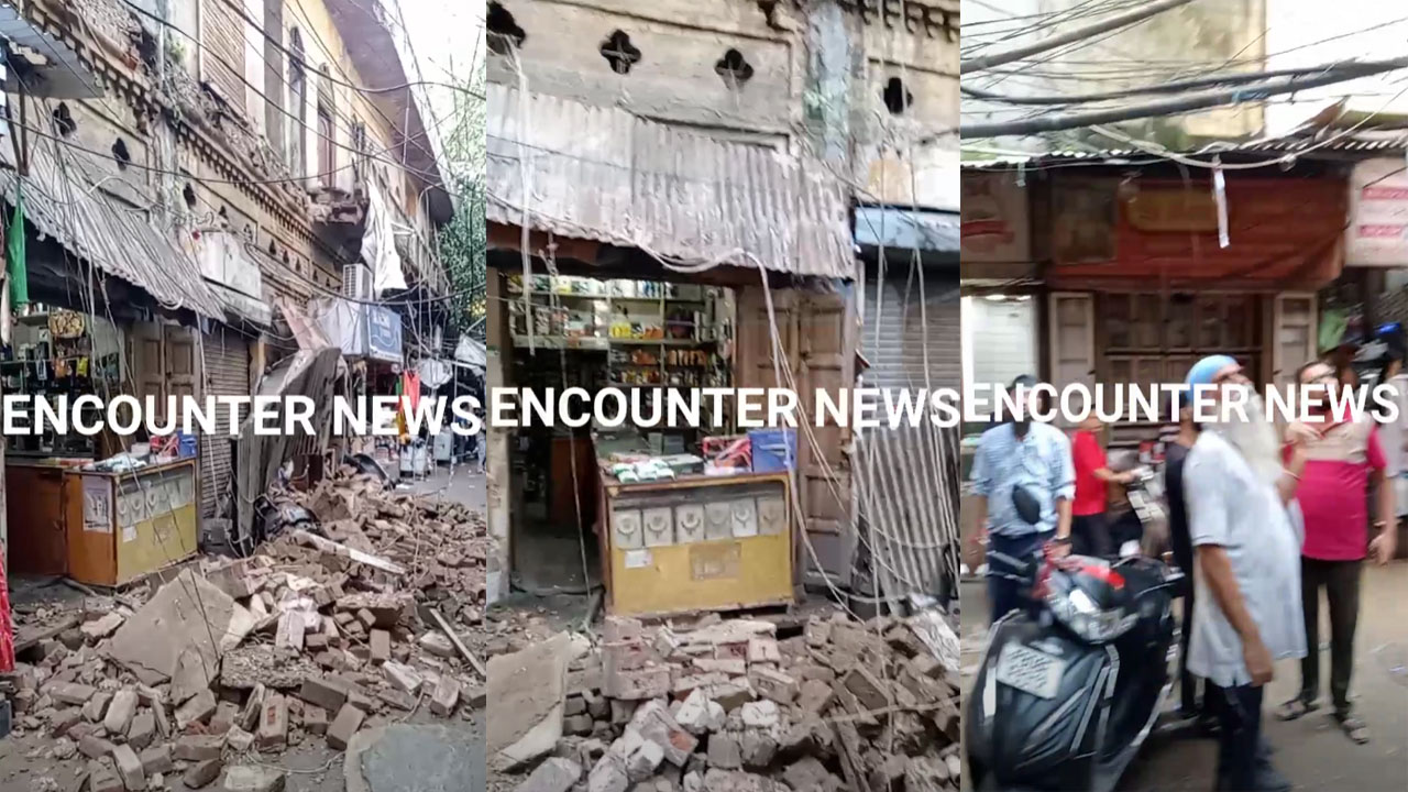 Jalandhar News: भरे बाजार में 3 मंजिला इमारत का गिरा हिस्सा, कई गाड़ियां हुई क्षतिग्रस्त, देखें Live