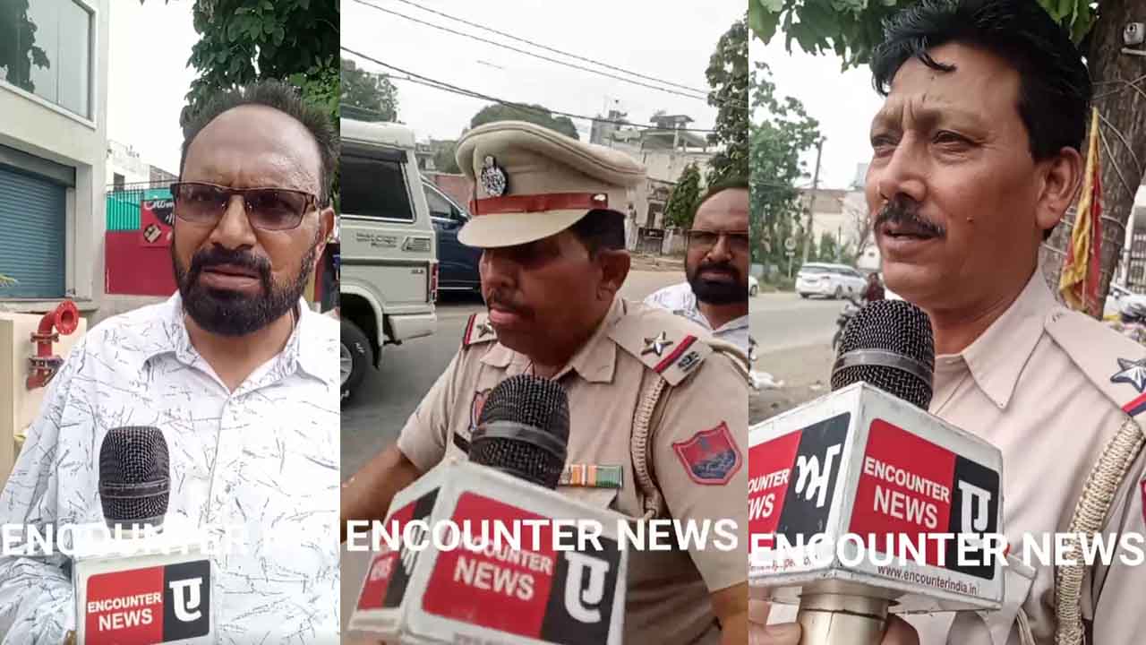 Jalandhar News: रेहड़ी पर भटूरे खा रहे व्यक्ति से सोने की अंगूठी छीनकर लुटेरे फरार, देखें Live