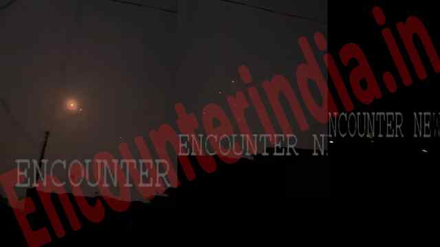 BIG Breaking News: Pathankot और J&K मे हो रहे धमाके, देखें वीडियो