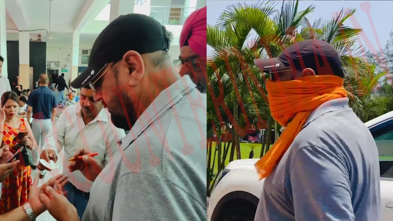 Punjab News: MLA Randhawa ने मुंह पर कपड़ा लपेट तहसील परिसर में दी दबिश, मचा हड़कंप, देखें वीडियो Punjab News: MLA Randhawa ने मुंह पर कपड़ा लपेट तहसील परिसर में दी दबिश, मचा हड़कंप, देखें वीडियो