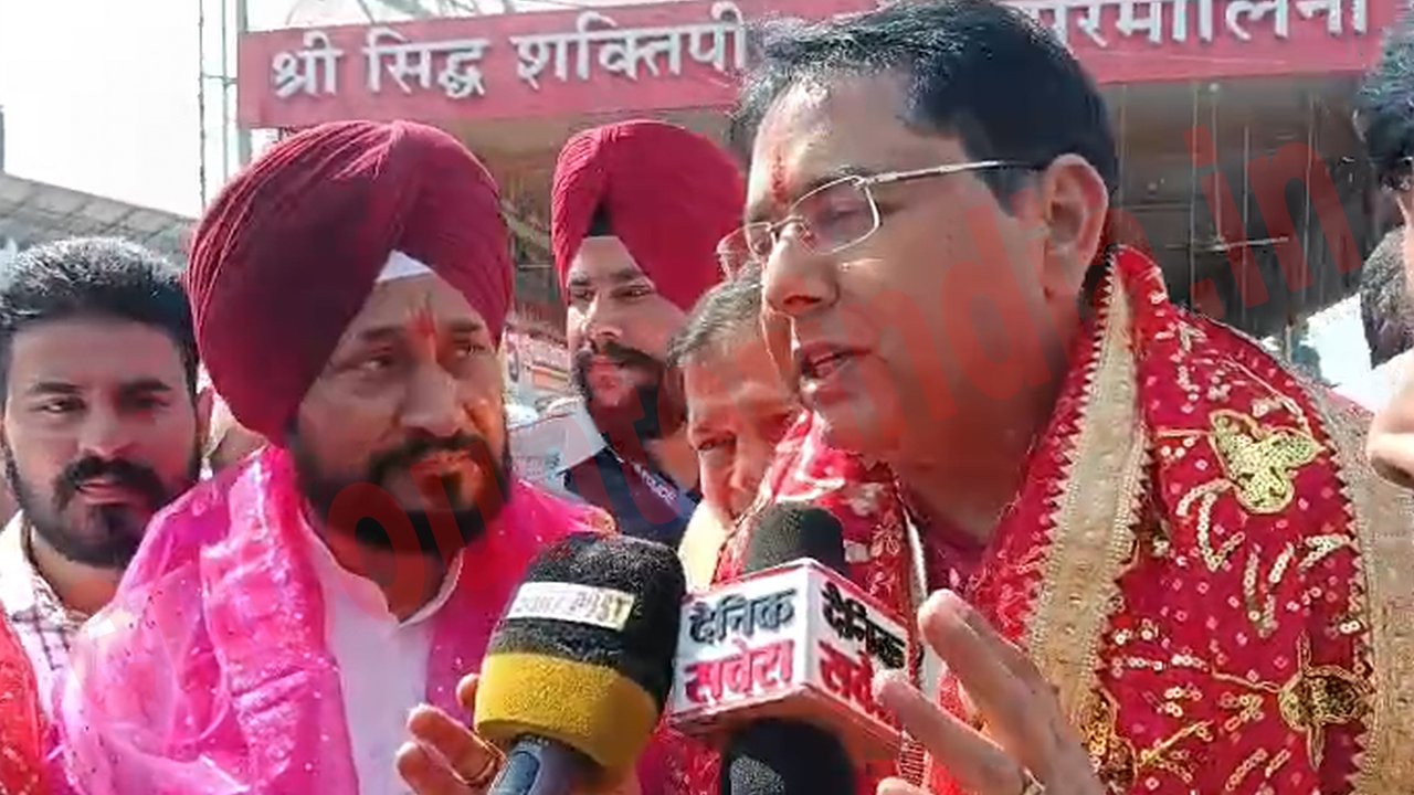 Jalandhar News: श्रीराम नवमी की शोभा यात्रा पर एक साथ दिखें सासंद चन्नी और अमन अरोड़ा, देखें वीडियो