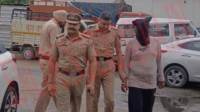 Immigration fraud का भगोड़ा आरोपी Mumbai Airport से गिरफ्तार, देखें वीडियो