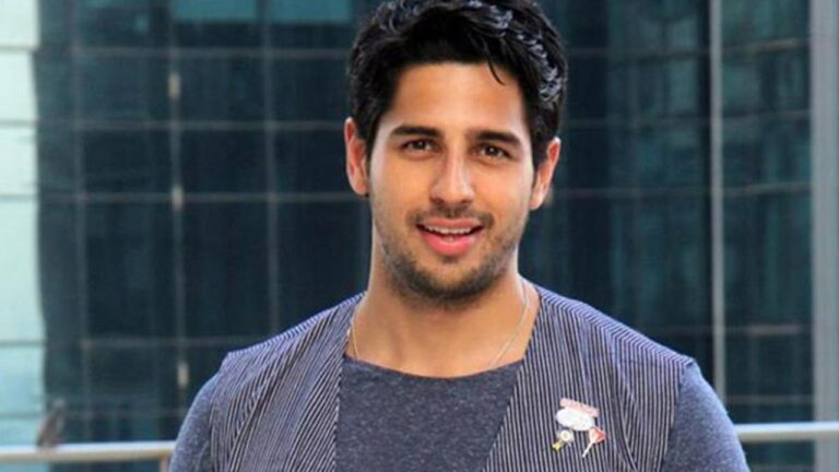 Bollywood News : फिल्म Param Sundari में बिजनेस टाइकून का किरदार निभाएंगे Siddharth Malhotra