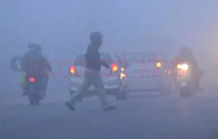 Punjab News: घने कोहरे के कारण विजिबिलिटी में आई कमी, इस दिन से बारिश का Alert