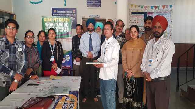 Mehar Chand Polytechnic College में आयोजित किया Health Checkup Camp