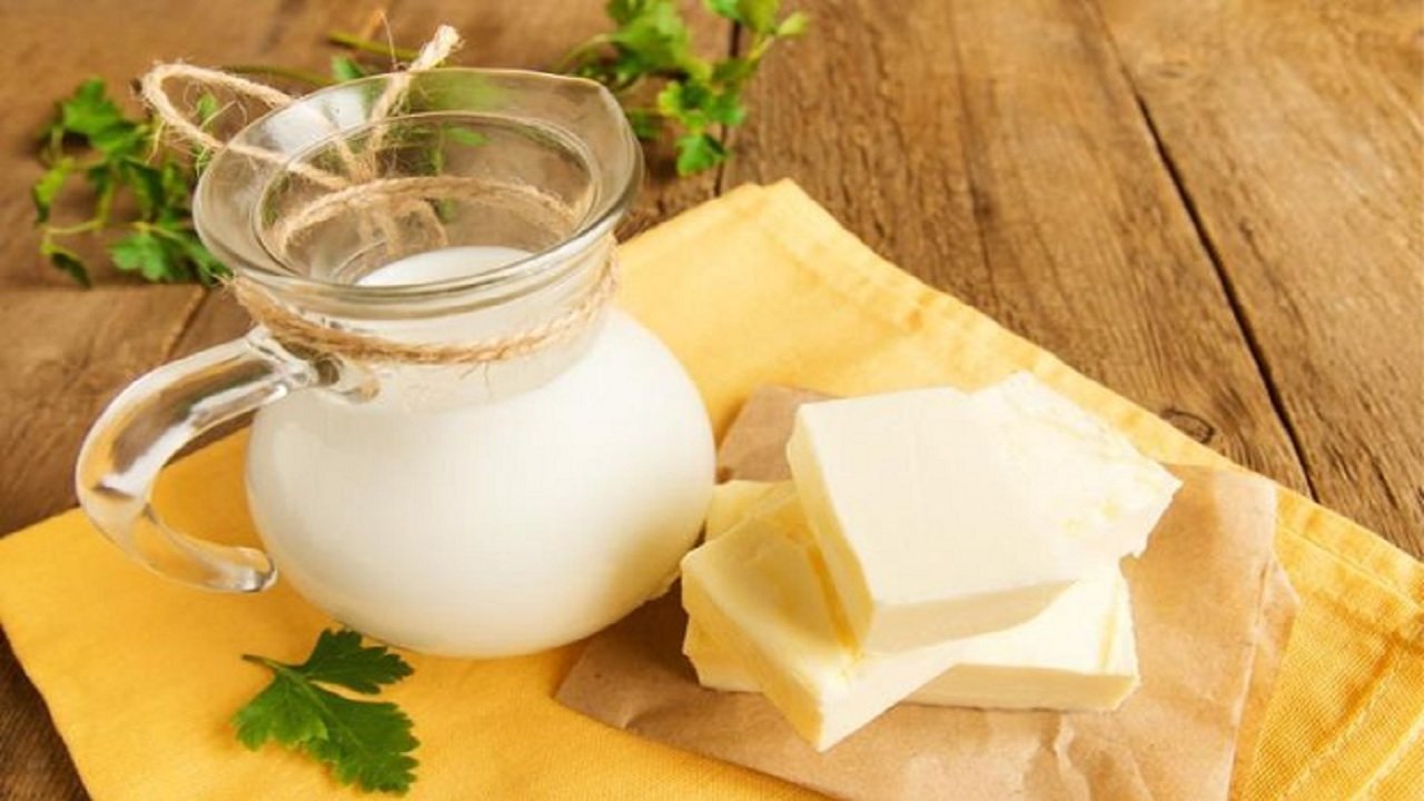 Milk और Butter को एक साथ खाने से होंगे ये फायदे, कई समस्याएं होंगी हल