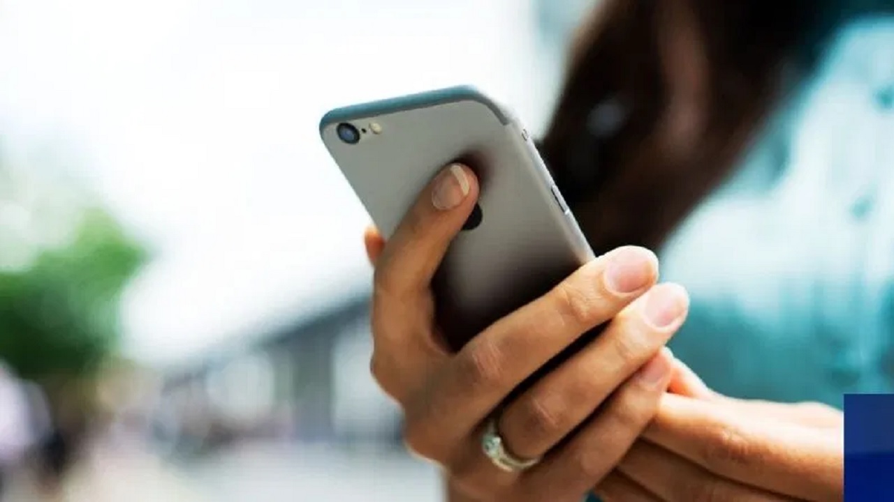 Mobile असली है या नकली?, एक SMS से पकड़ी जाएगी गड़बड़ी