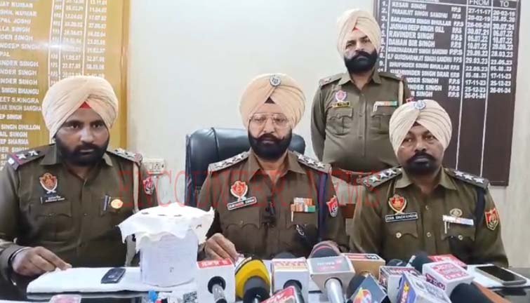 Punjab News: Creta गाड़ी, Made in Italy की Pistol व अन्य हथियारों सहित 5 आरोपी गिफ्तार, देखें वीडियो