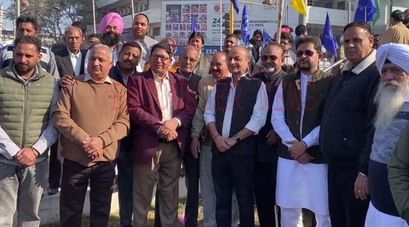 Jalandhar News: Dr. BR Ambedkar के श्रद्धाजंलि समारोह पर राजिंदर बेरी ने विपक्ष पर कसे तंज, देखें वीडियो